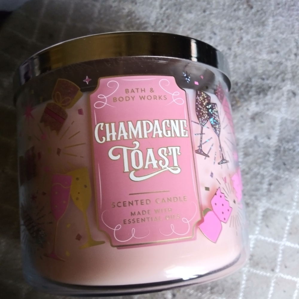 BBW 3 wick candle